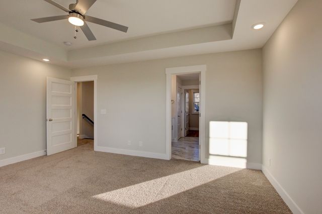 321 Kildeer Dr, Clarksville, TN 37040