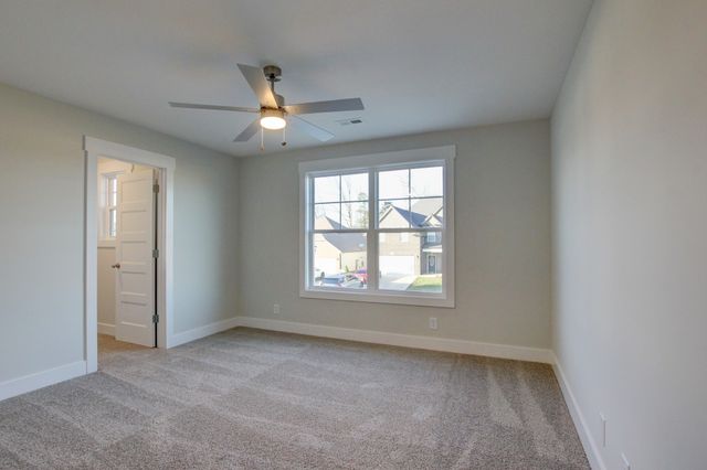 321 Kildeer Dr, Clarksville, TN 37040