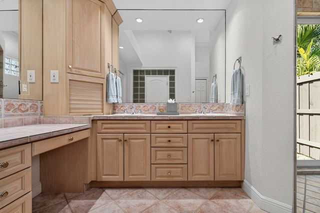 231 Seaside Pathway, Vero Beach, FL 32963