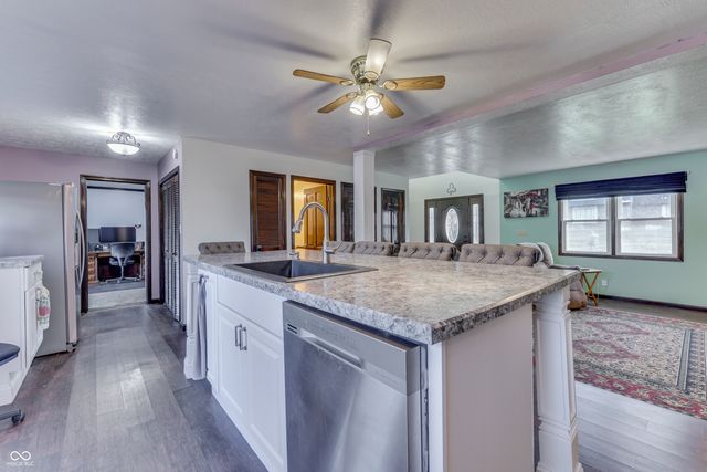 1000 Leisure Lane, Greenwood, IN 46142