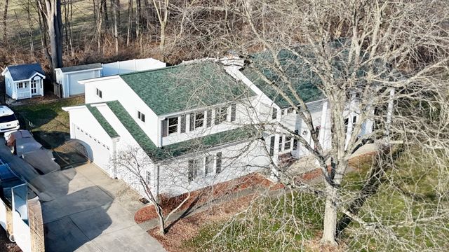 1000 Leisure Lane, Greenwood, IN 46142