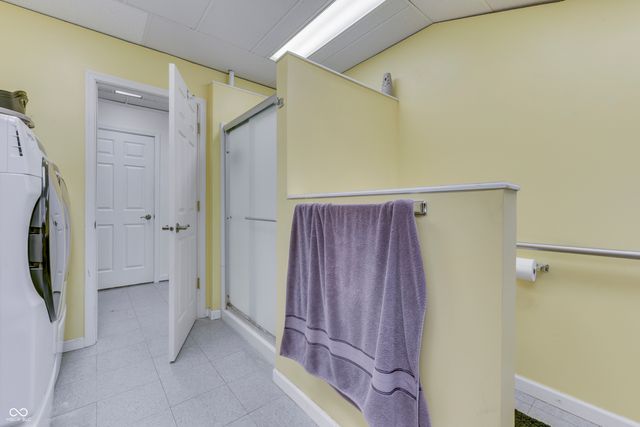 1000 Leisure Lane, Greenwood, IN 46142