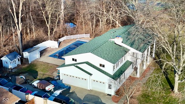 1000 Leisure Lane, Greenwood, IN 46142