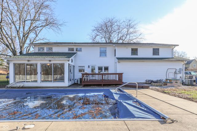 1000 Leisure Lane, Greenwood, IN 46142