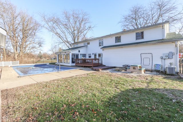 1000 Leisure Lane, Greenwood, IN 46142