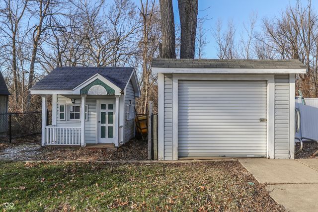 1000 Leisure Lane, Greenwood, IN 46142