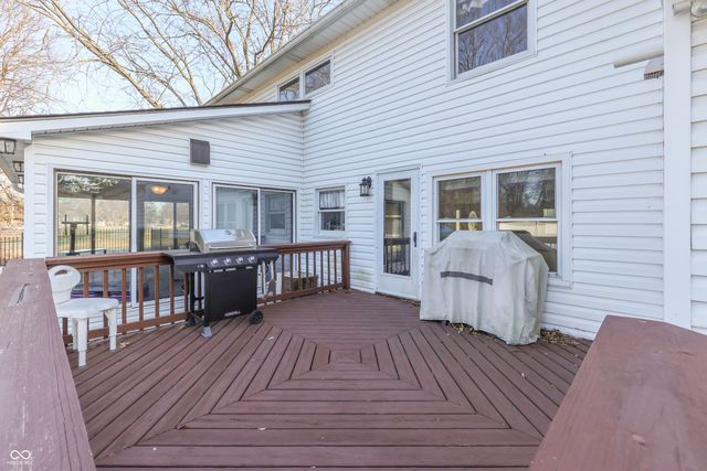 1000 Leisure Lane, Greenwood, IN 46142