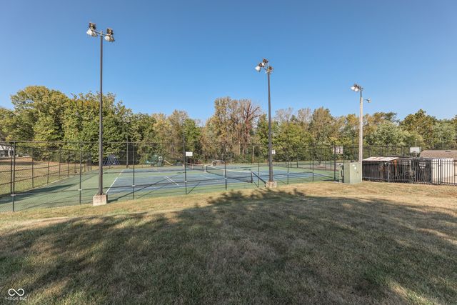 1000 Leisure Lane, Greenwood, IN 46142