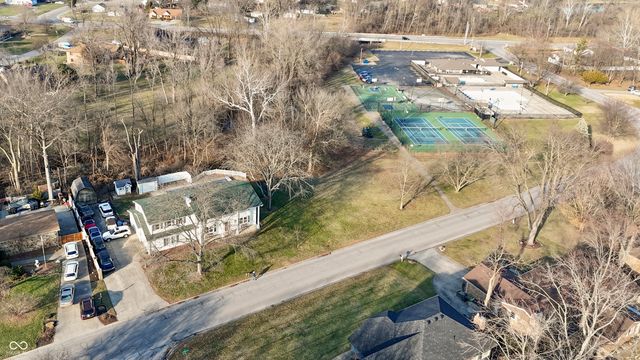 1000 Leisure Lane, Greenwood, IN 46142