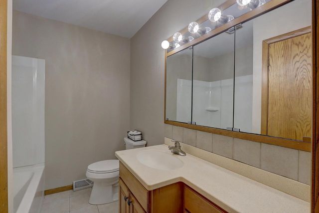 525 South STREET, Watertown, WI 53094