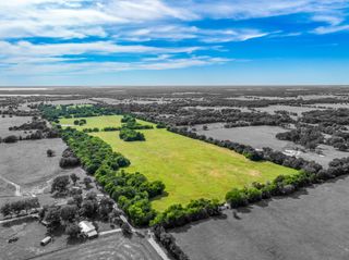 211 Rs County Road 1455, Point, TX 75472