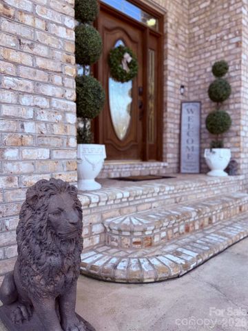 510 SE Stonecroft Court SE 32, Lenoir, NC 28645