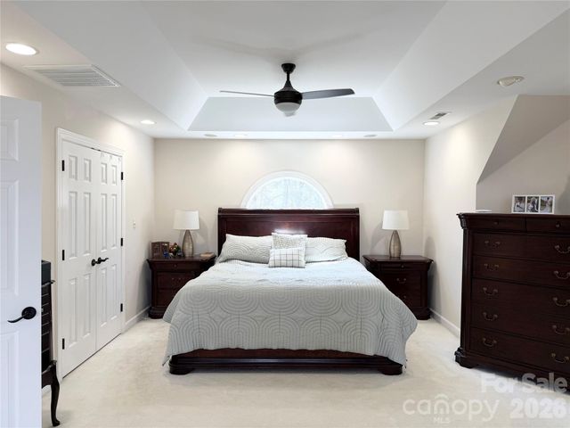 510 SE Stonecroft Court SE 32, Lenoir, NC 28645