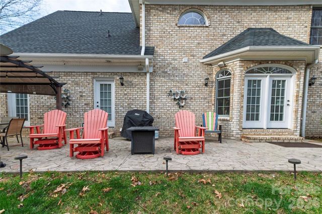 510 SE Stonecroft Court SE 32, Lenoir, NC 28645