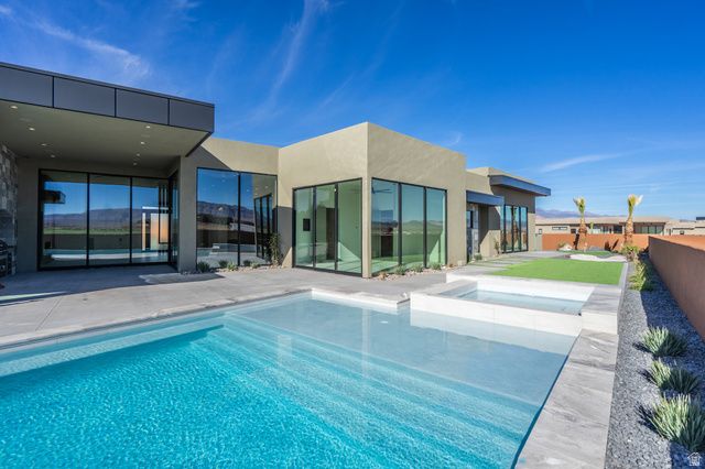 3295 S COTTONTAIL WAY, Hurricane, UT 84737