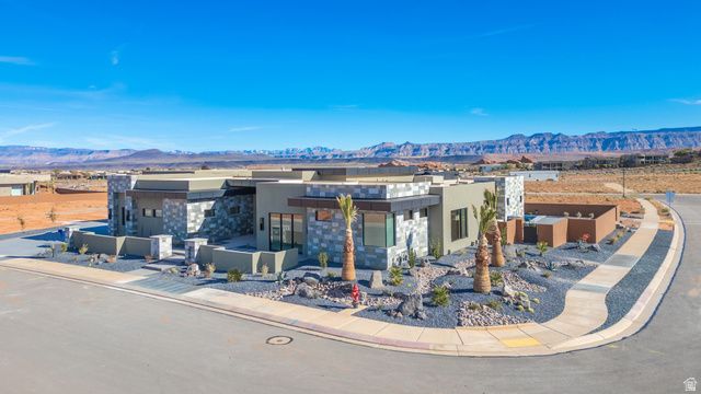 3295 S COTTONTAIL WAY, Hurricane, UT 84737