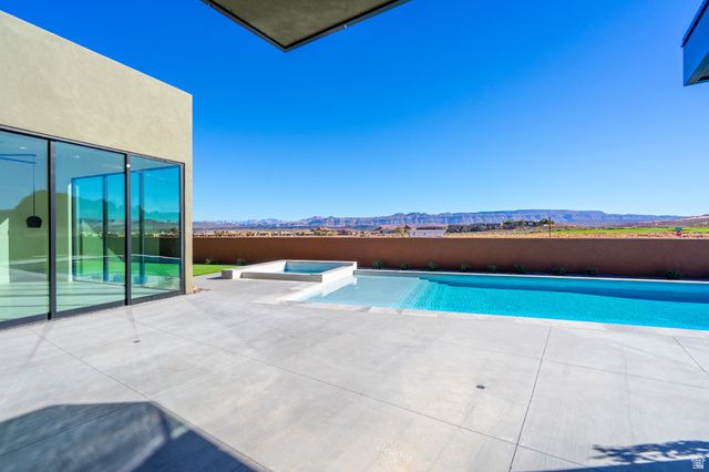 3295 S COTTONTAIL WAY, Hurricane, UT 84737