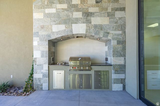 3295 S COTTONTAIL WAY, Hurricane, UT 84737