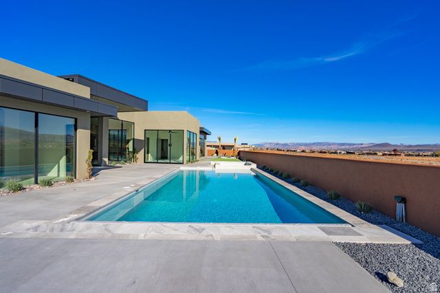 3295 S COTTONTAIL WAY, Hurricane, UT 84737