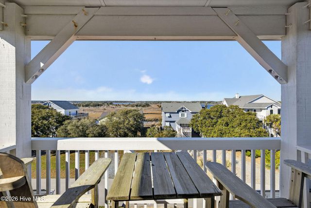 122 Old Village Lane, Sneads Ferry, NC 28460