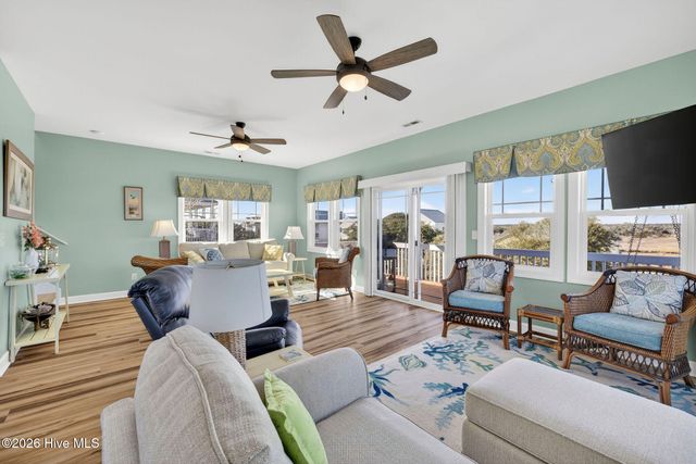 122 Old Village Lane, Sneads Ferry, NC 28460