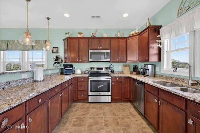 122 Old Village Lane, Sneads Ferry, NC 28460