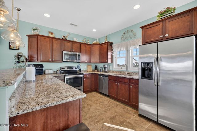 122 Old Village Lane, Sneads Ferry, NC 28460