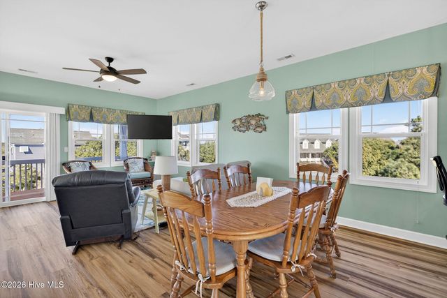 122 Old Village Lane, Sneads Ferry, NC 28460