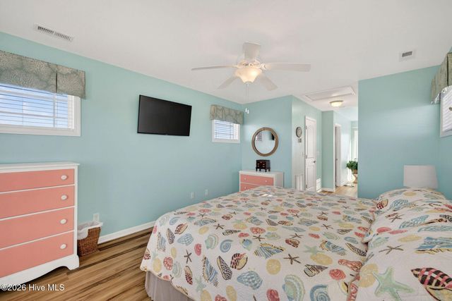 122 Old Village Lane, Sneads Ferry, NC 28460