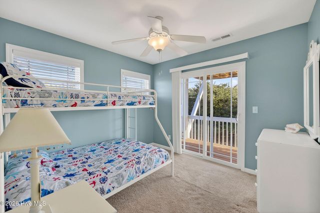 122 Old Village Lane, Sneads Ferry, NC 28460