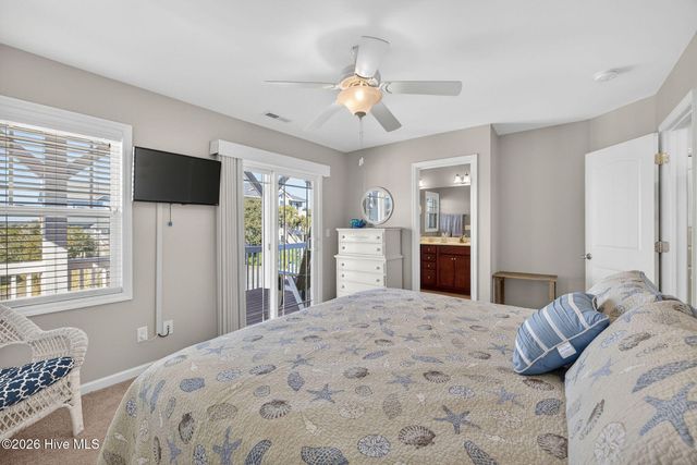 122 Old Village Lane, Sneads Ferry, NC 28460