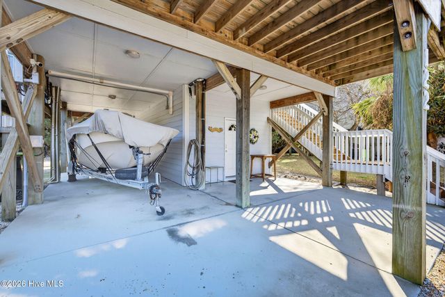 122 Old Village Lane, Sneads Ferry, NC 28460