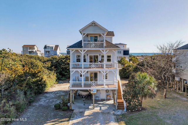 122 Old Village Lane, Sneads Ferry, NC 28460