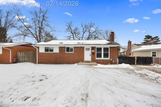 2341 Treadwell Street, Westland, MI 48186