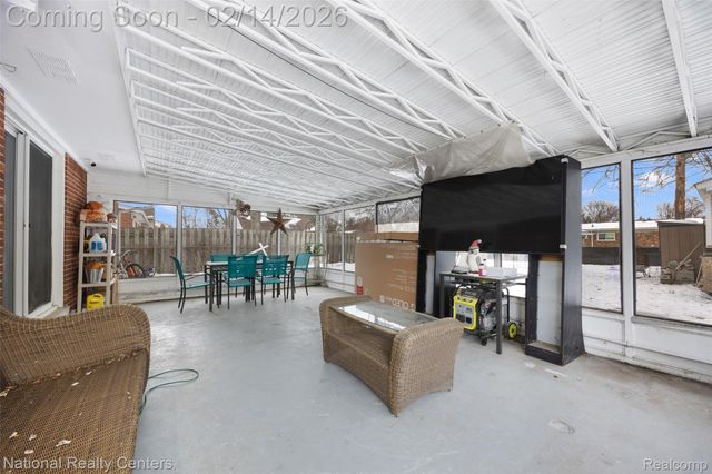 2341 Treadwell Street, Westland, MI 48186