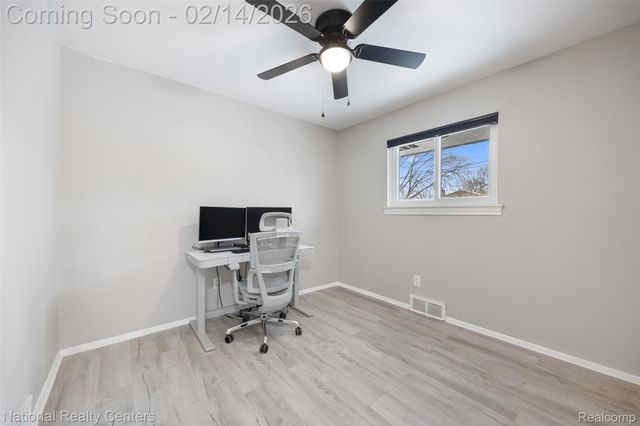 2341 Treadwell Street, Westland, MI 48186