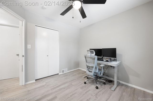 2341 Treadwell Street, Westland, MI 48186