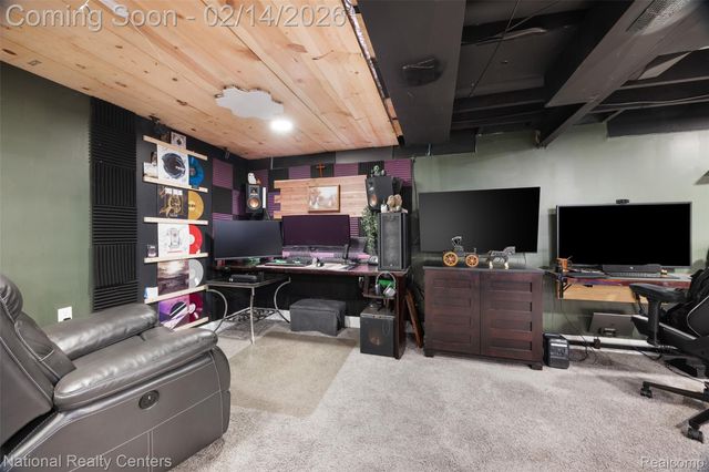 2341 Treadwell Street, Westland, MI 48186