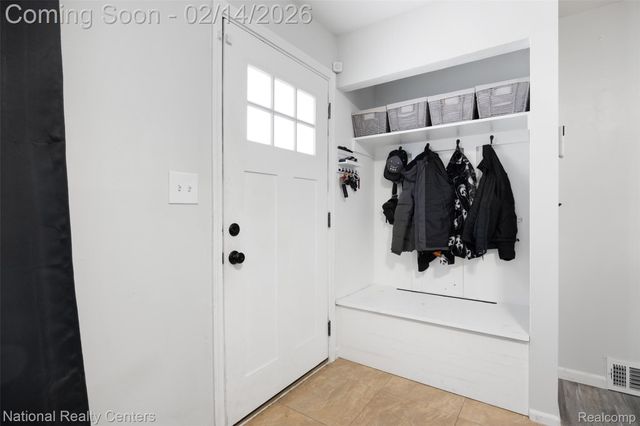 2341 Treadwell Street, Westland, MI 48186