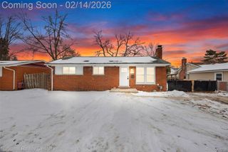 2341 Treadwell Street, Westland, MI 48186