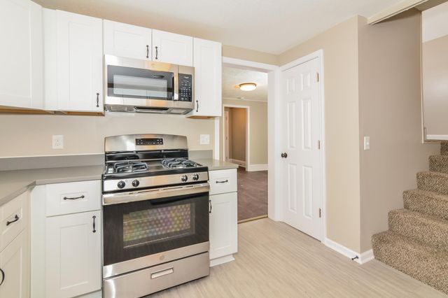 916 20th Avenue NE, Minneapolis, MN 55418
