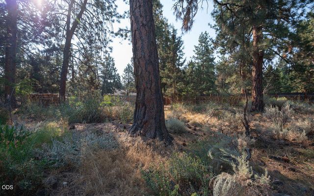 20941 Desert Woods Drive, Bend, OR 97702
