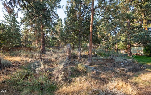 20941 Desert Woods Drive, Bend, OR 97702