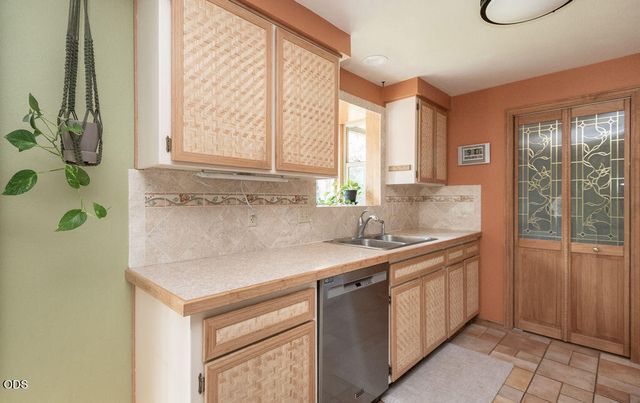 20941 Desert Woods Drive, Bend, OR 97702