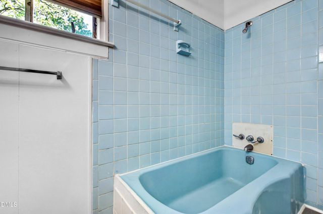 2618 Bedford Avenue, Raleigh, NC 27607