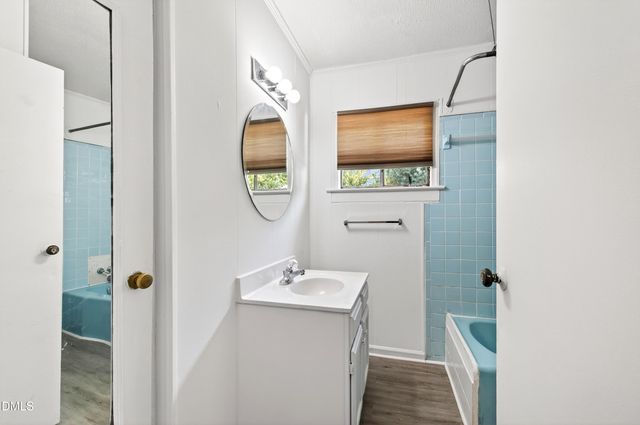 2618 Bedford Avenue, Raleigh, NC 27607