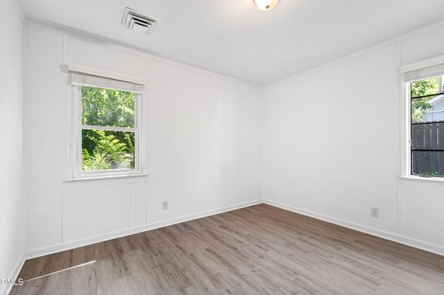 2618 Bedford Avenue, Raleigh, NC 27607