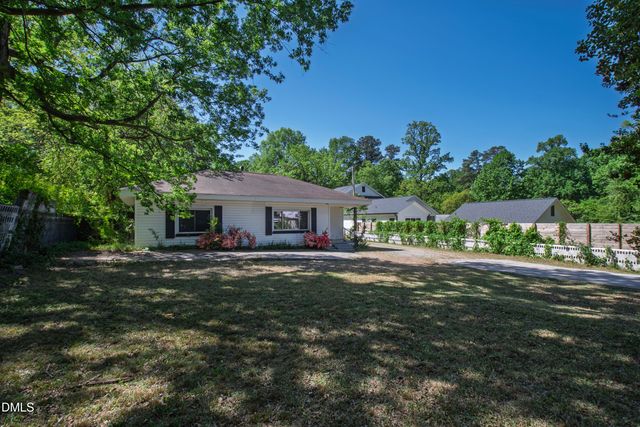 2618 Bedford Avenue, Raleigh, NC 27607