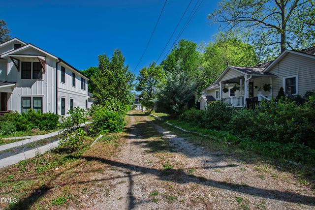 2618 Bedford Avenue, Raleigh, NC 27607