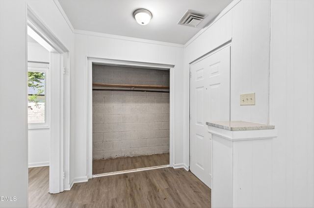 2618 Bedford Avenue, Raleigh, NC 27607